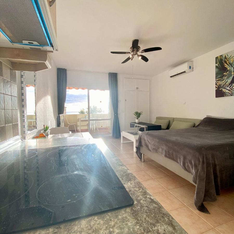 Benalbeach Seaview Studio Apartment Benalmadena Exterior photo